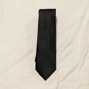 Egara Black Tie